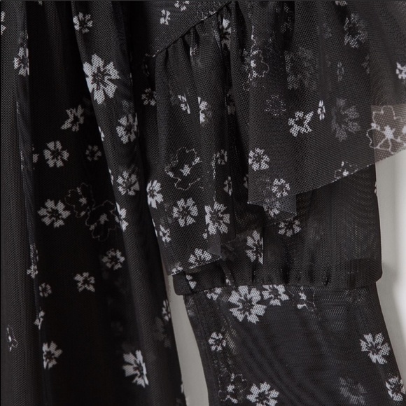 Floral Boho dress with tank dress under - Picture 5 of 10